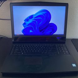 Alienware M17 R5 - Gaming Laptop