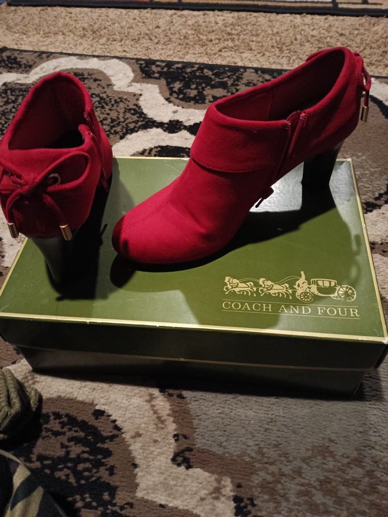 New Coach Boots For 50.00 Size 7.5 Nice