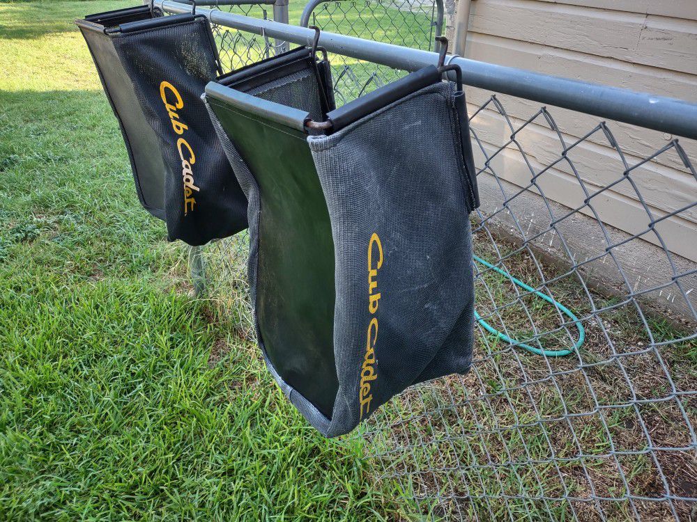 Cub Cadet ® Lawn Mower Catcher Bag!