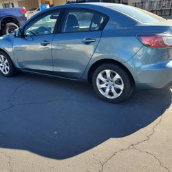 2011 Mazda 3, Great Clean Car