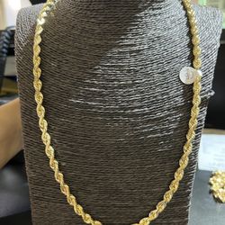 10k Gold SOLID Rope Chain 26inch, 5MM For A Good Price!!