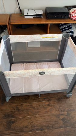 Play pen pack n play