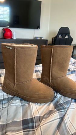 Bearpaw uggs size 10