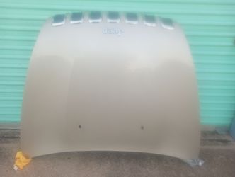 2016 jeep Cherokee hood