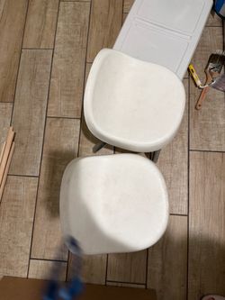 Skip hop kid chairs