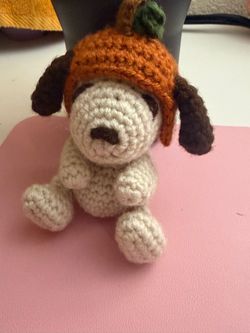 Crochet snoopy with removable pumpkin hat