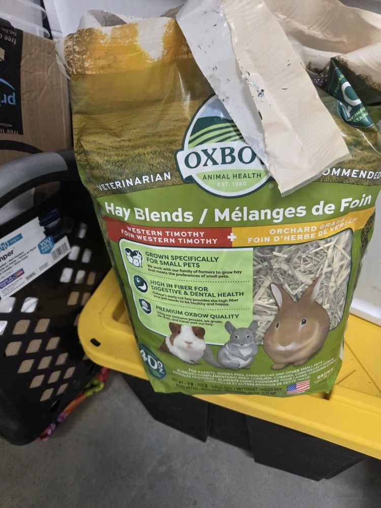 Opened But Only A Handful Used Of Oxford Timothy Hay Blend Hamsters Cages Rodent Food