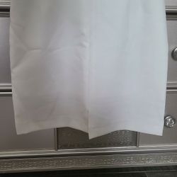 Stylish White Light Skirt In Small. Mint.