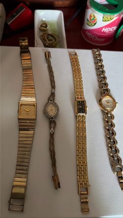 Set of four vintage watches