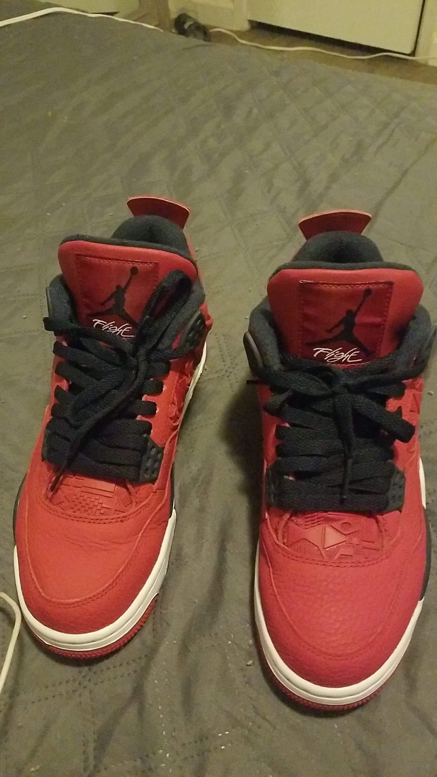 Air Jordan 4 Retro Gym Red/Obsidian-White-Metallica Gold