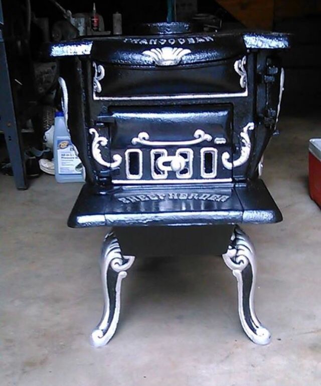 Sheep herder Cast iron cookstove