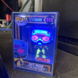 Funko Pop Marvel Black Light Ant-Man/ Captain Marvel Avengers