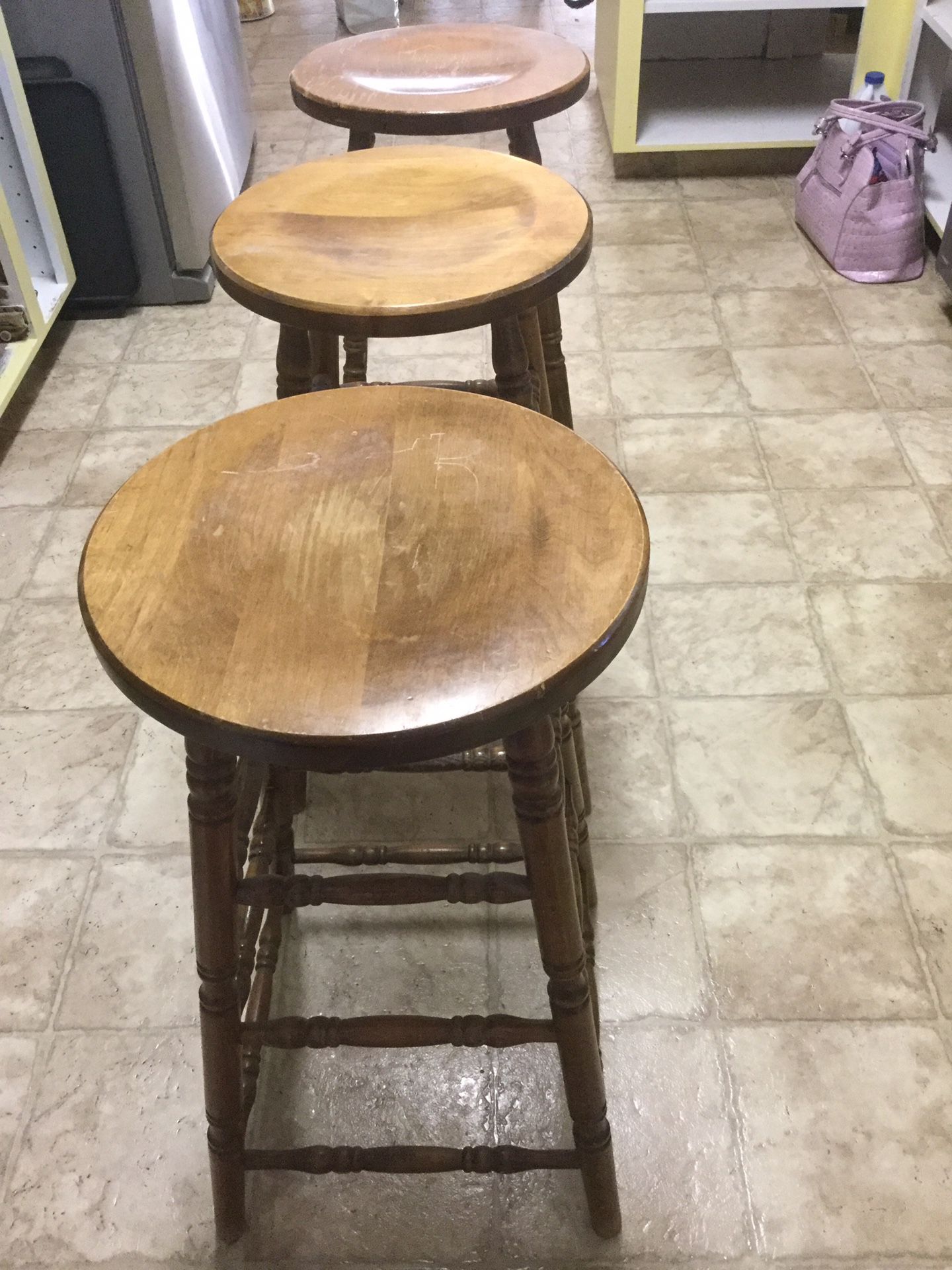 3 Nice stools