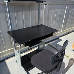 DESK COMPUTER & CHAIR GOOD CONDITION  $80 Both