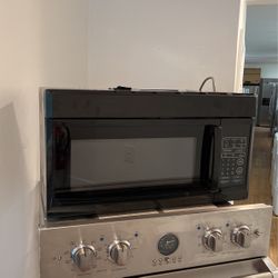 GE Microwave 30”