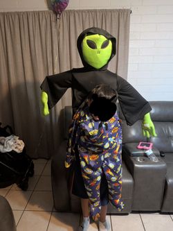 Alien costume inflatable