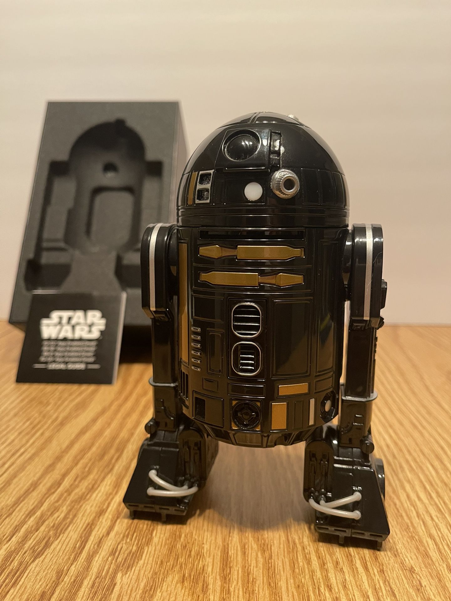 Star Wars R2-Q5 App Enabled Droid Sphero Rare