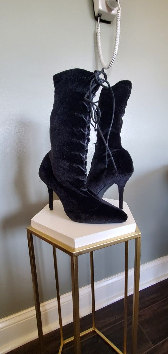 PLT Lace Up Velvet Heeled Point Toe Sock Boots 👢