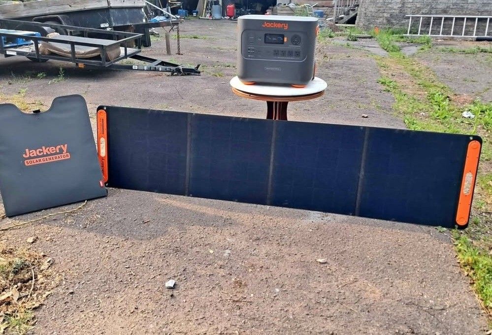 Jackery Explorer 3000 Portable Power Station