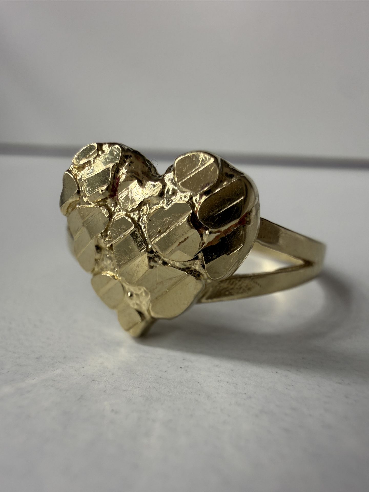 Real 10k Yellow Gold Heart Nugget Band Ring Size 7 Width 2mm