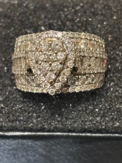 10kt Diamond Ring 