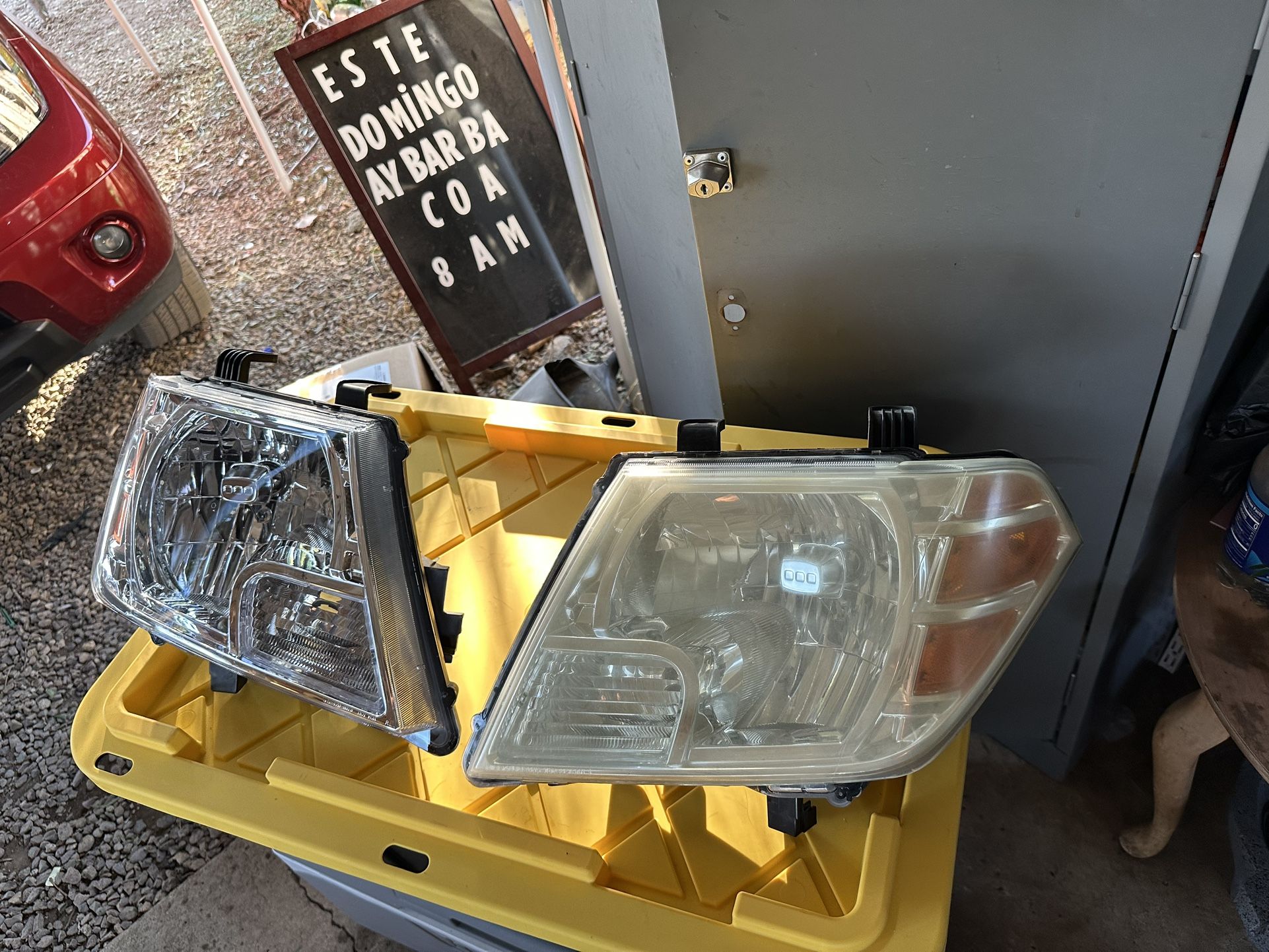 2014 Nissan Frontier Headlights