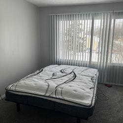 Queen Mattress And Adjustable Base Frame 