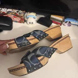 Coach vintage small heels