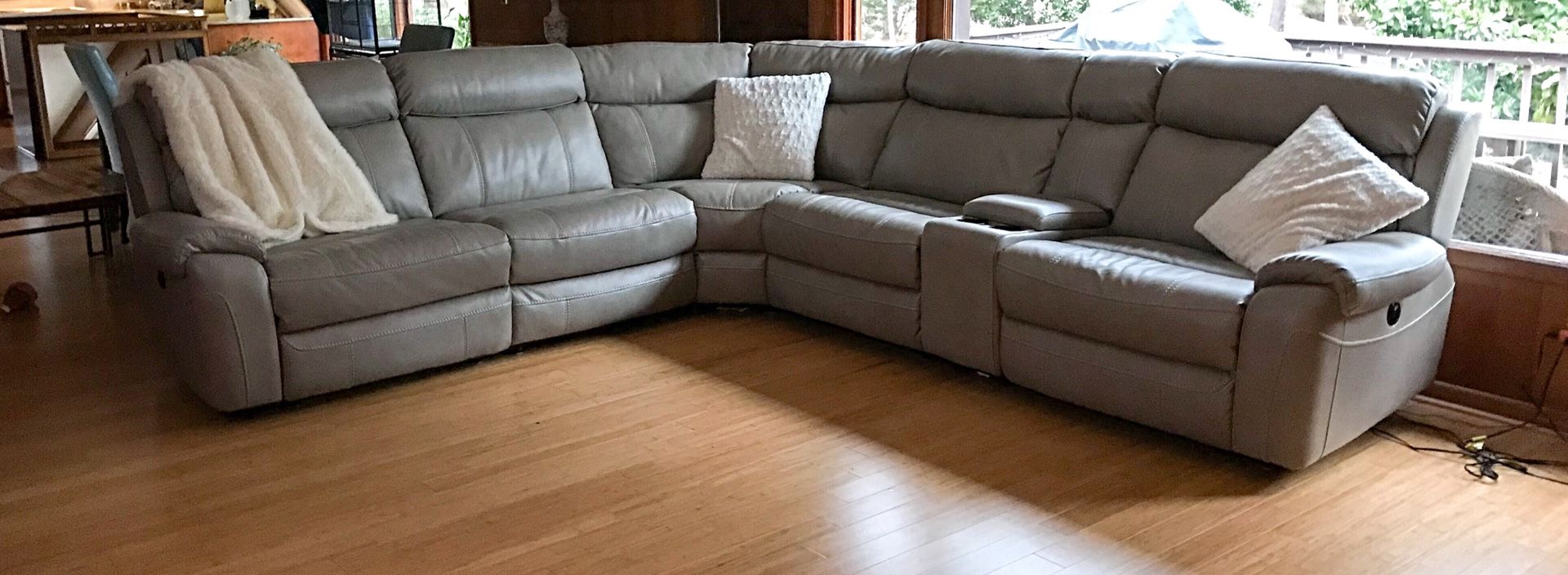 Sectional Sofa Powered Reclining Havertys Omega