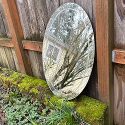 Free Oval Mirror - Good Shape