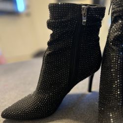 Shiny Bright Black Heels