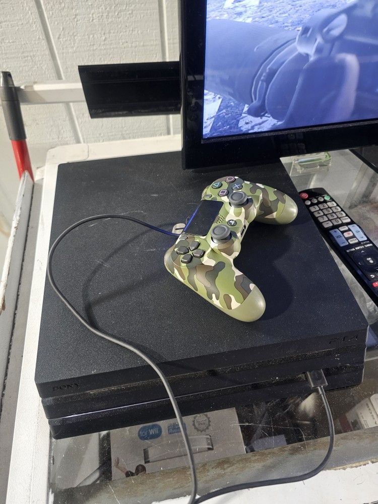 PS4 PRO With 10 Games