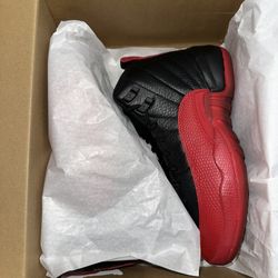 Jordan 12 Retro Flu Game (2025) (GS) size 5y/6.5w