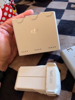 DJI battery charger with 2 batteries. (Mini 2 & 3)