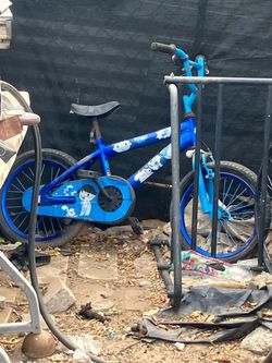 Kids Blue Ryan’s World Bike