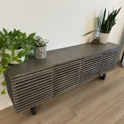 Hooker Furniture Solstice Entertainment Console