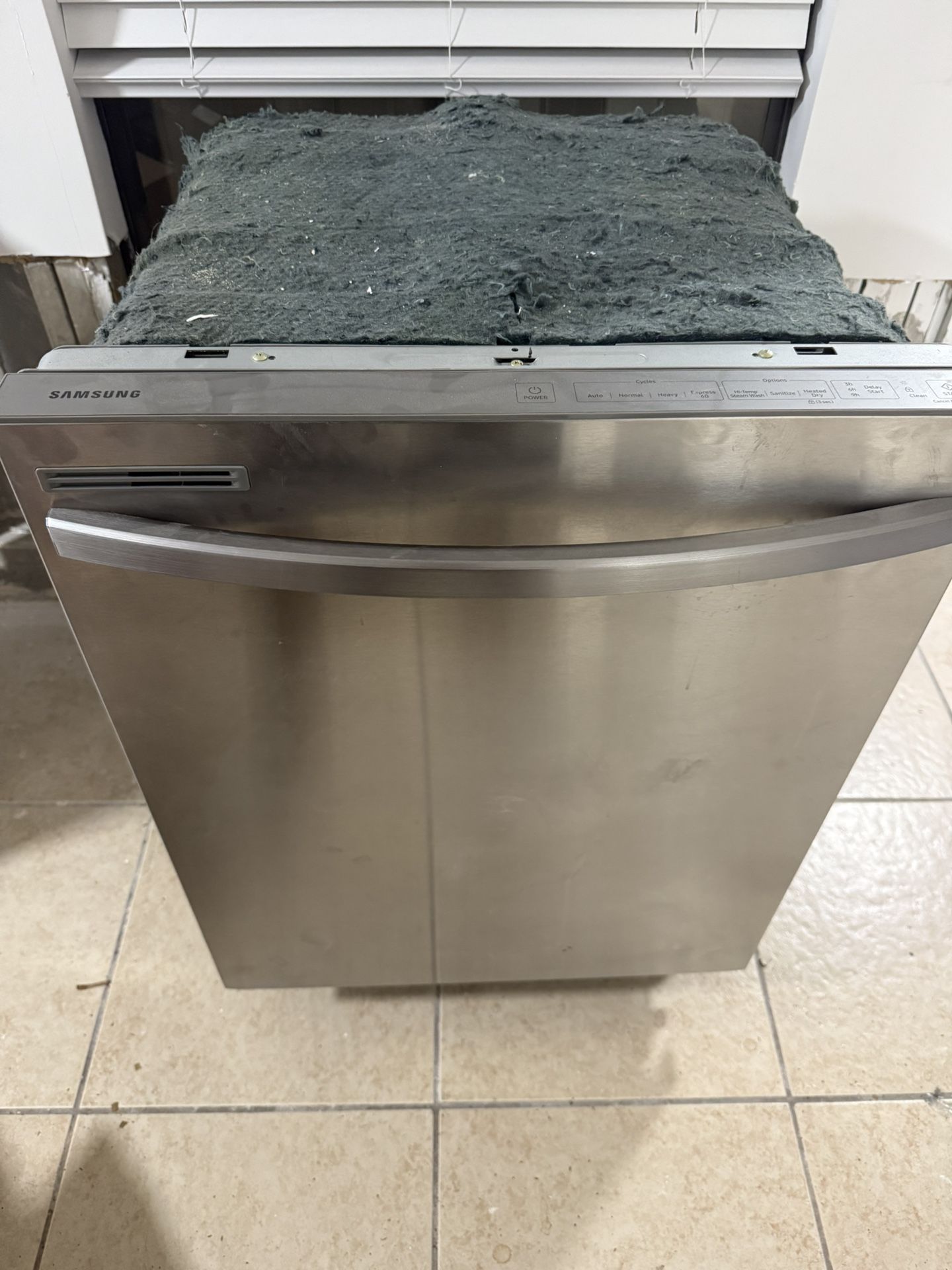 Samsung 24 Inch Top Control Built In Dishwasher Barely Used