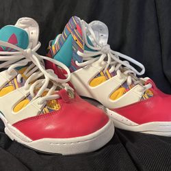 Women’s Adidas Lifestyle Torsion