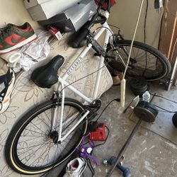 Crew Defender 700c Fixie Bicycle 