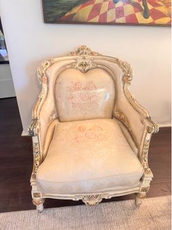 Vintage French Louis XV Style Bergère Armchair – Perfect Project Piece / Patina