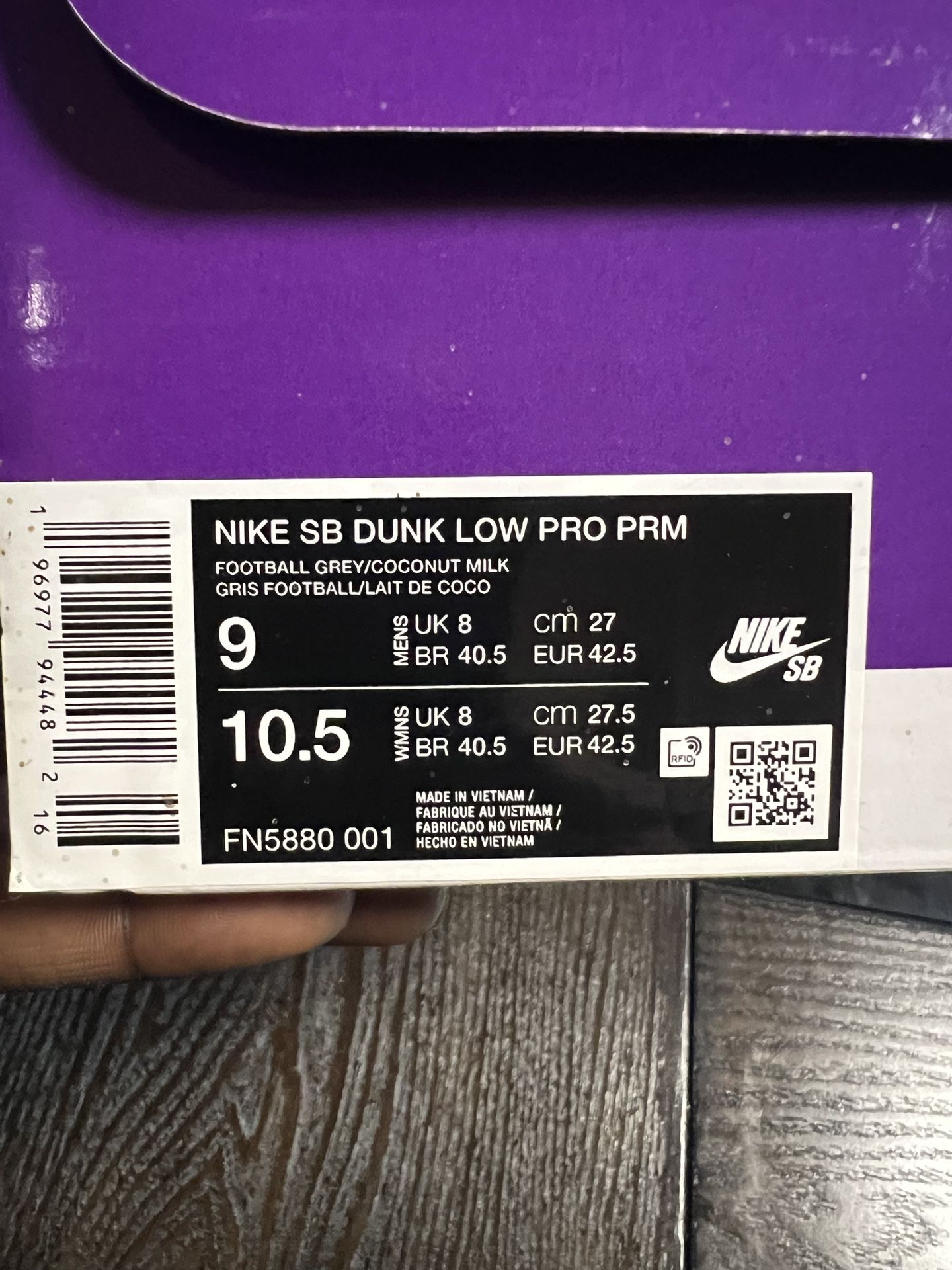 New Nike SB Dunks