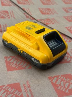 DEWALT 20V MAX XR 4Ah Lithium-Ion Battery