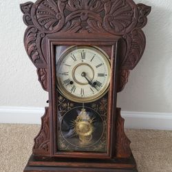 Antique Grand Old Clock.