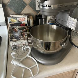 Kitchen Aide Professional 5 Mixer