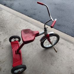 VINTAGE Roadmaster JUNIOR TRICYCLE RED & WHITE OLNEY ILLINOIS U.S.A 

