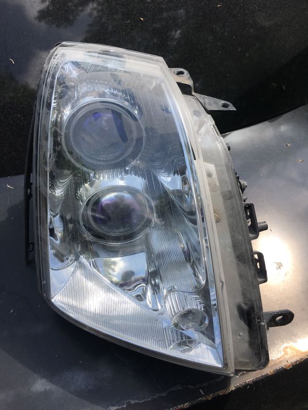 2005 2009 Cadillac Sts Headlight For In Dallas Tx Offerup 2005 2009 Cadillac Sts Headlight
