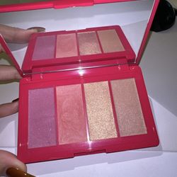 Lancôme Face Plate $29