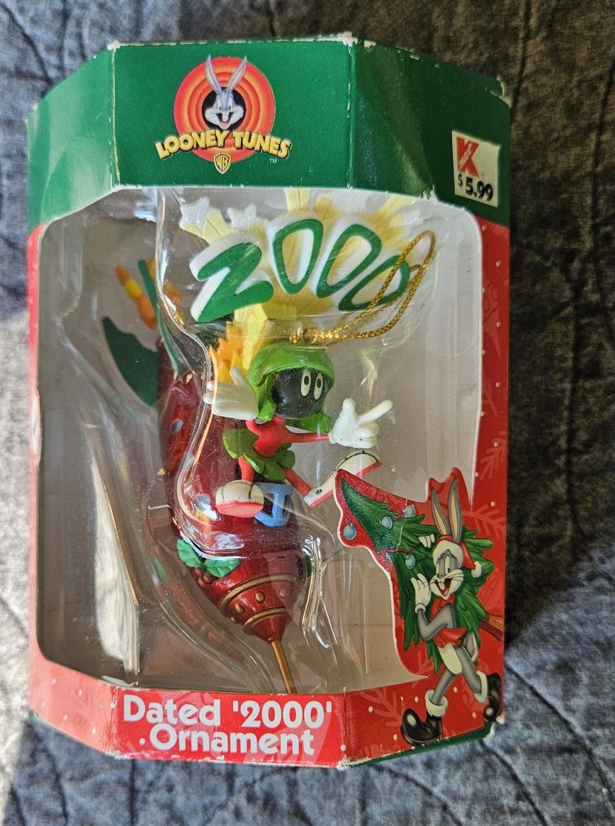 Vintage 2000 LooneyTunes Marvin Martian Christmas Ornament Warner Bros No Box