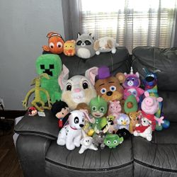 Huge Assorted Lot of Stuffed Animals