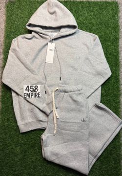 “Alo Yoga Hoodie & Sweatpants Set Grey Size S/M New With Tags” “Alo Set Grey Matching Hoodie Joggers Athleisure New” “Alo Yoga Tracksuit Set Hoodie +